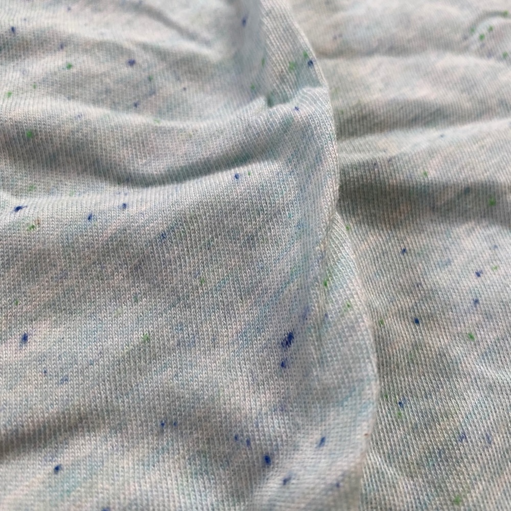 VICTORIA SECRET New V Neck Speckled T Shirt - Picture 4 of 4